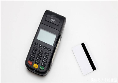 刷卡pos機閃付什么時候到賬？